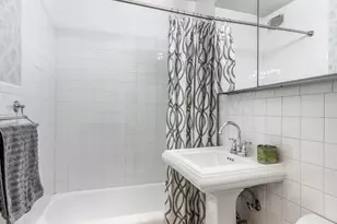 360 W 22nd St, New York City, NY 10011 - Photo 7