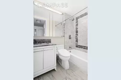 200 E 94th Street #2911, New York City, NY 10128 - Photo 7