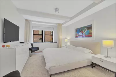 110 Central Park S #8B, New York City, NY 10019 - Photo 11