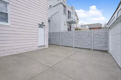 2644 E 27th Street, New York City, NY 11235 - Photo 7