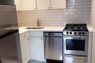 1560 York Ave, New York, NY 10028 - Photo 3