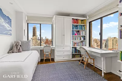 400 E 70th Street #3602, New York, NY 10021 - Photo 31