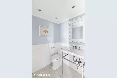 400 E 70th Street #3602, New York, NY 10021 - Photo 21