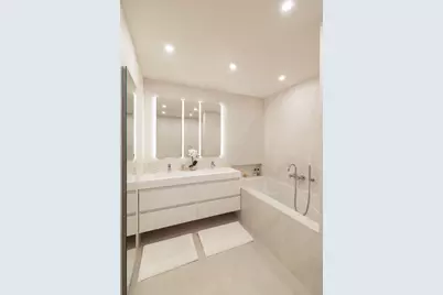 519 W 23rd Street #PHA, New York City, NY 10011 - Photo 11