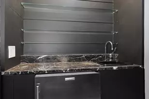 238 E 67th St, New York, NY 10065 - Photo 15