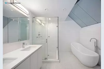 238 E 67th Street #TH, New York, NY 10065 - Photo 7