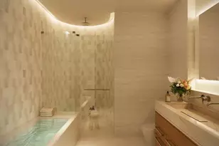 219 Hudson St, New York City, NY 10013 - Photo 7