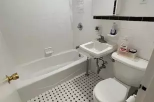 352 E 89th St, New York City, NY 10128 - Photo 17