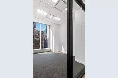 50 W 47th Street #1107, New York City, NY 10036 - Photo 5