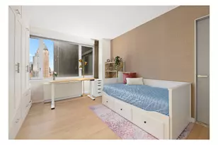 322 W 57th St, New York City, NY 10019 - Photo 7