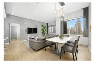 322 W 57th St, New York City, NY 10019 - Photo 3