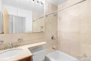 330 E 39th St, New York City, NY 10016 - Photo 9