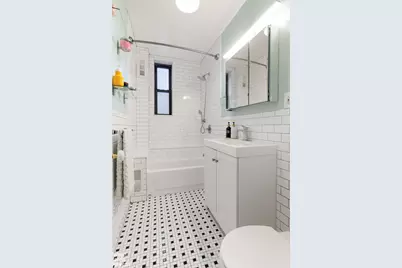 81 Ocean Parkway #2E, New York City, NY 11218 - Photo 7