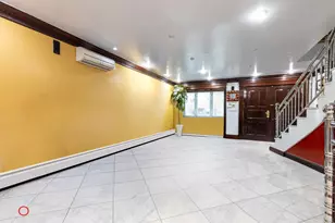 20-44 26th St, New York City, NY 11105 - Photo 3