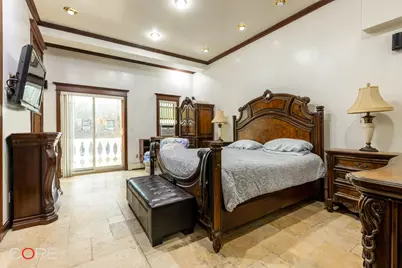 20-44 26th Street, New York City, NY 11105 - Photo 7