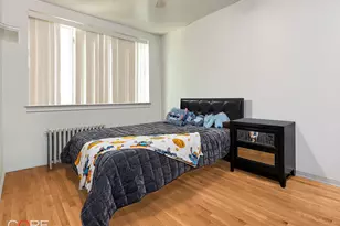 20-44 26th St, New York City, NY 11105 - Photo 27