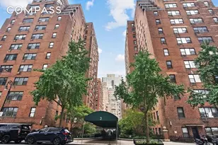 2 Tudor City Pl, New York City, NY 10017 - Photo 17