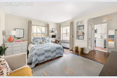 2 Grove Street #5B, New York, NY 10014 - Photo 1