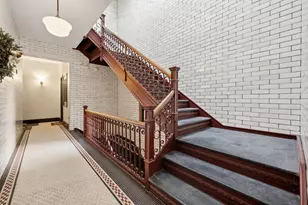 231 W 21st St, New York City, NY 10011 - Photo 9