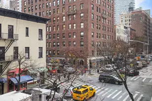 135 E 71st St, New York, NY 10021 - Photo 9