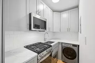 132 W 80th St, New York City, NY 10024 - Photo 7