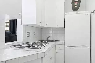 227 E 57th St, New York City, NY 10022 - Photo 3
