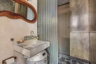 527 Hudson St, New York City, NY 10014 - Photo 23