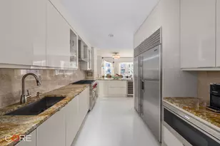 330 E 57th St, New York, NY 10022 - Photo 5