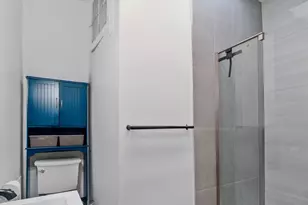 35-33 34th St, New York City, NY 11106 - Photo 13