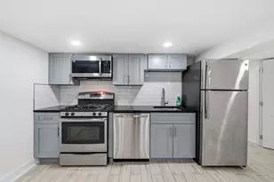 35-33 34th St, New York City, NY 11106 - Photo 17