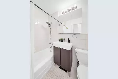 345 E 73rd Street #5E, New York City, NY 10021 - Photo 5