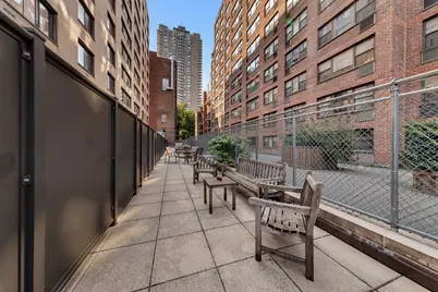 345 E 73rd Street #5E, New York City, NY 10021 - Photo 9