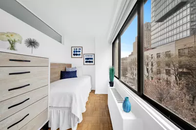 345 E 73rd Street #5E, New York City, NY 10021 - Photo 7