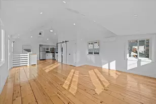 318 Beach 101st St, Rockaway Beach, NY 11694 - Photo 9