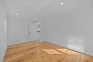 318 Beach 101st St, New York City, NY 11694 - Photo 15