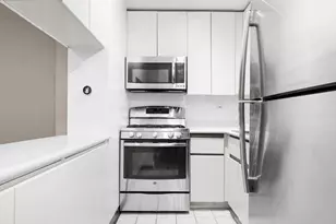 330 E 39th St, New York City, NY 10016 - Photo 5