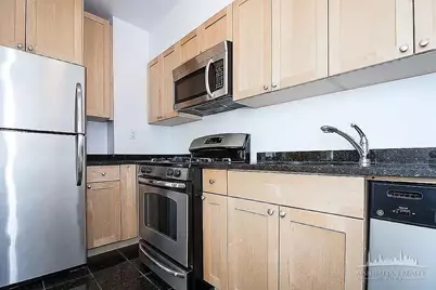 95 Christopher Street #8j, New York, NY 10014 - Photo 3