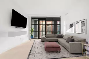 215 N 10th St, Brooklyn, NY 11211 - Photo 1