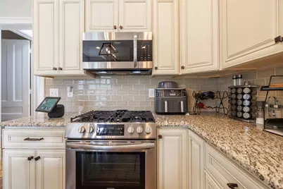 455 E 26th Street, New York City, NY 11226 - Photo 25