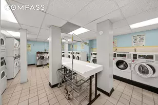 140 W 69th St, New York, NY 10023 - Photo 9