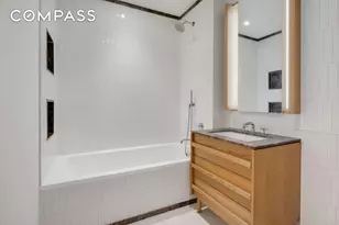 22-18 Jackson Ave, New York City, NY 11101 - Photo 7