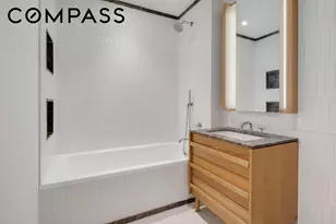 22-18 Jackson Ave, New York City, NY 11101 - Photo 7