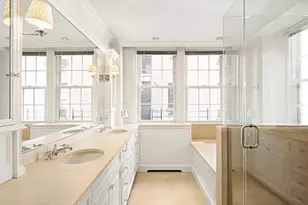 131 E 69th St, New York, NY 10021 - Photo 9