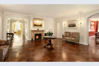 131 E 69th Street #8th Floor, New York, NY 10021 - Photo 3