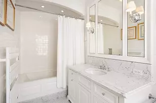 131 E 69th St, New York, NY 10021 - Photo 11