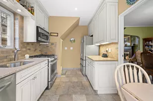 47-52 245th St, New York City, NY 11362 - Photo 9