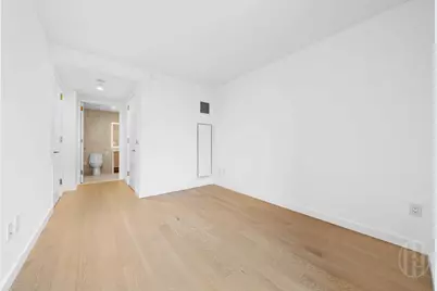 3 Court Square #5601, New York City, NY 11101 - Photo 13