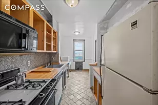 286 Corbin Pl, Brooklyn, NY 11235 - Photo 5