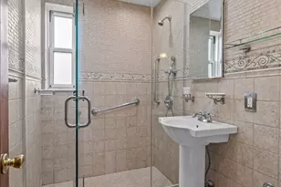 286 Corbin Pl, Brooklyn, NY 11235 - Photo 7