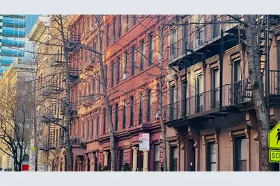 356 W 48th Street #2A, New York City, NY 10036 - Photo 25